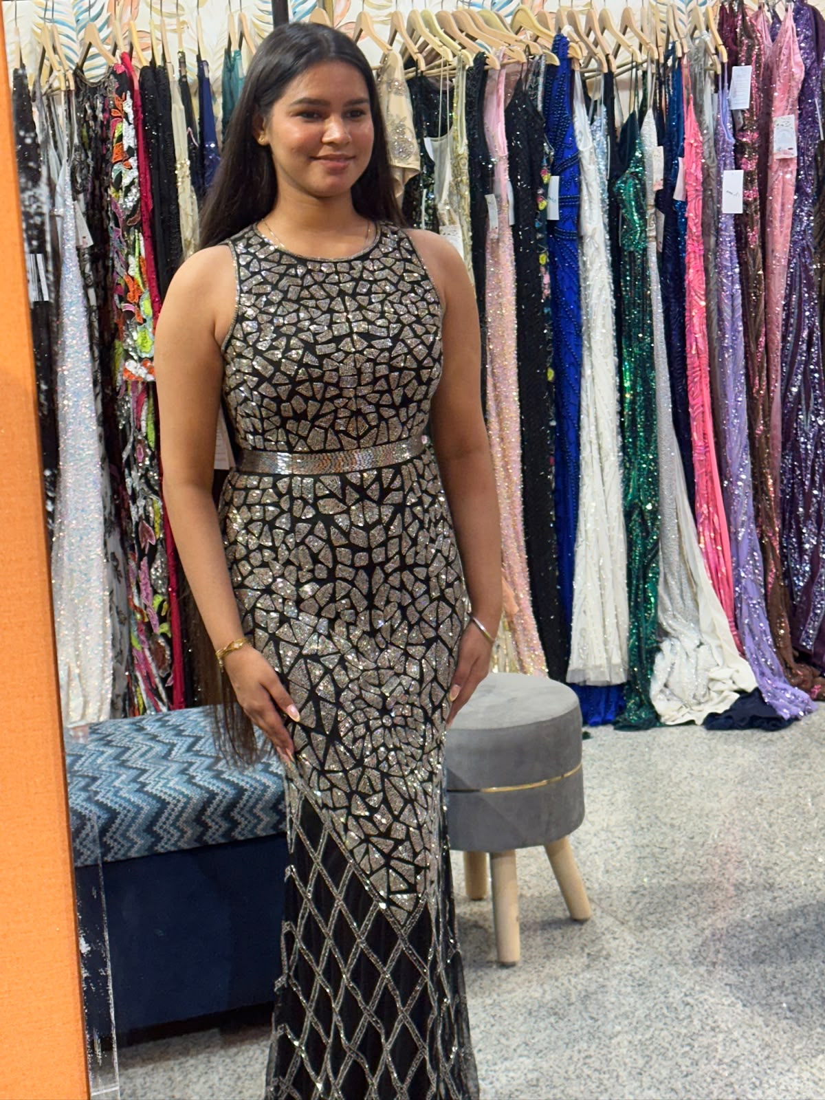 DRESS