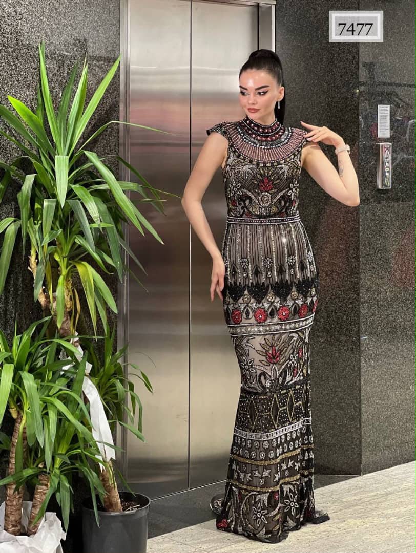 DRESS