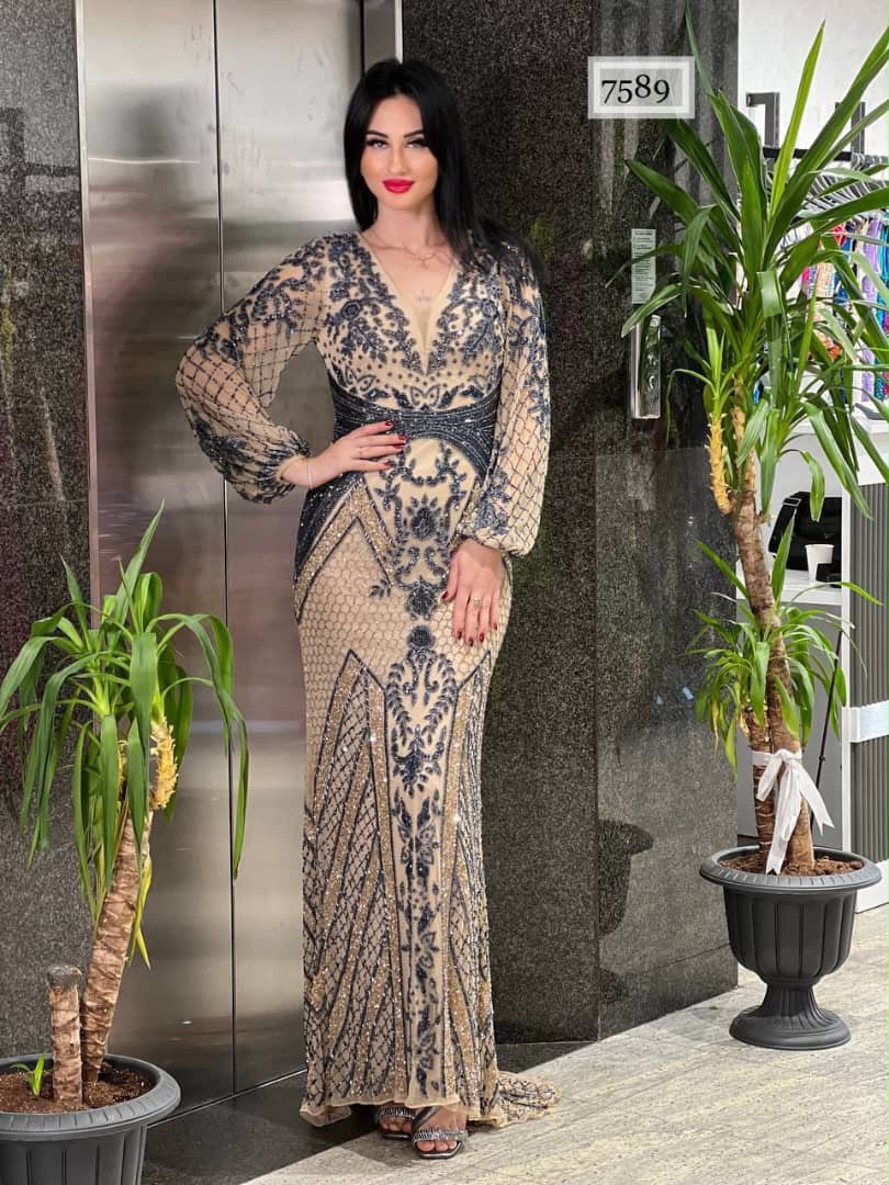 DRESS